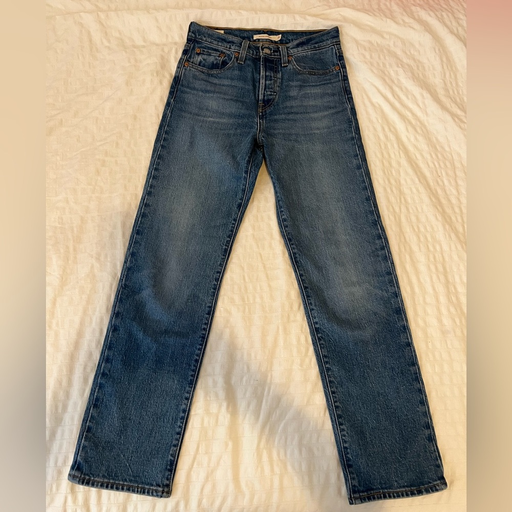 Levis Wedgie Straight Jeans